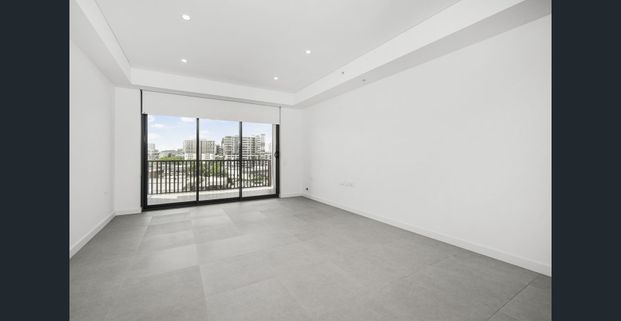 Modern Two-Bedroom in Ideal Location - Photo 1