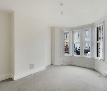 1 Bed Flat - Photo 1