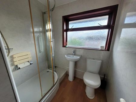 2 bedroom terraced house to rent - Photo 5