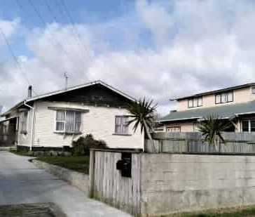 Hawera Rental - Photo 1