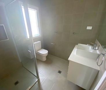 CENTURALLY LOCATED - Photo 5