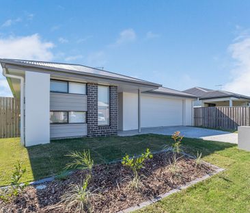 Spacious 4-Bedroom Family Home in Prime Holmview Location - Photo 4