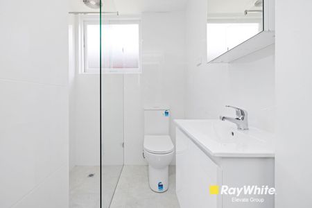 Stylish, Newly Renovated Two-Bedroom Apartment in a Quiet, Convenient Location - Photo 2