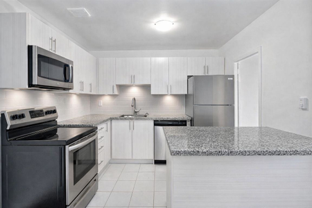 For Lease - 51 Owen Street Unit# 204, Penetanguishene, Ontario - Photo 3