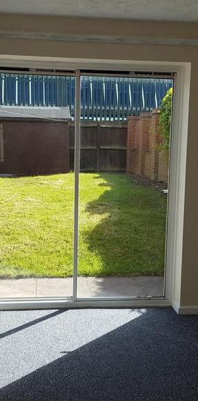 2 bedroom end of terrace house to rent - Photo 1