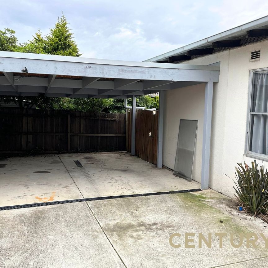 Spacious Family Home in a Peaceful Doveton Location - Photo 1