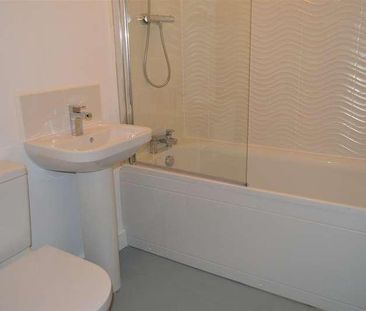 Sundew Avenue, Featherstone, WF7 - Photo 4