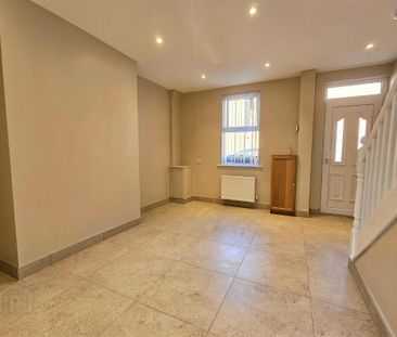 52 Fort Street, Belfast, BT12 7BH - Photo 6
