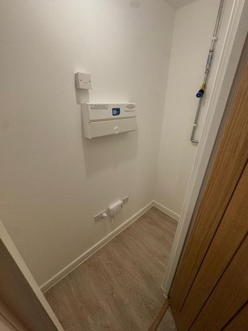 2 bedroom flat to rent - Photo 3