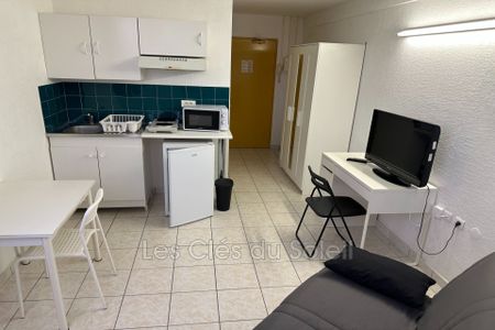 Location Appartement 1 pièce 17m² LA VALETTE DU VAR 83160 - Photo 2