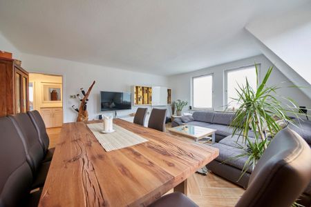 Möblierte 2-Zimmer-Wohnung mit Weitblick - Foto 3