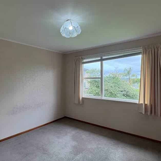 4 Bedroom Family Home In Coastal Beach Haven - Photo 1