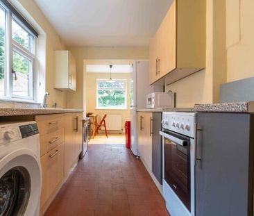 19 Broadway West - Photo 2