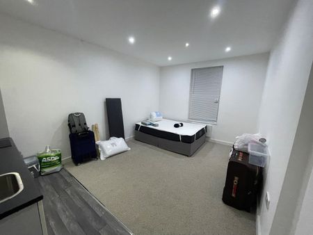 1 Bed Flat, Coniston Street, L5 - Photo 3