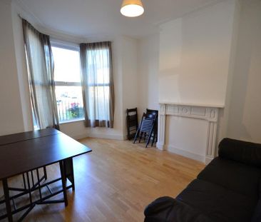 4 bedroom terraced house to rent - Photo 1