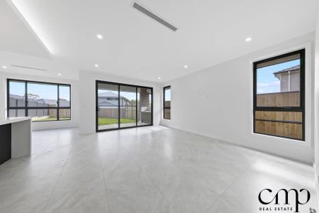 21 Waterhouse Road, Bradbury NSW 2560 - Photo 3
