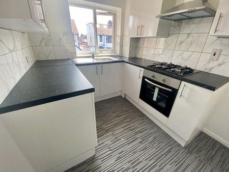 1 Bed Flat, Kingsley House, LU3 - Photo 2