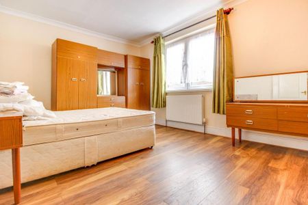 3 bedroom terraced house to rent - Photo 5