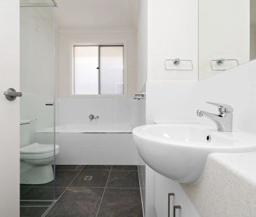 Spacious, Stylish & Brand-New – Family Living at Its Best - Photo 3