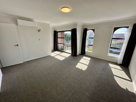 2 Bedroom Epsom - Photo 4