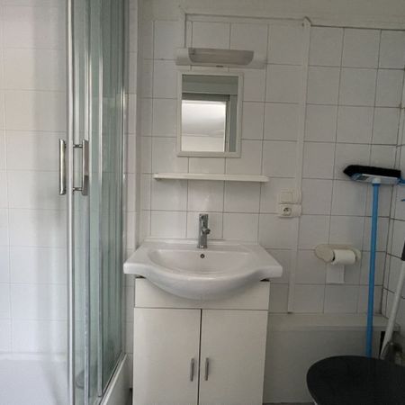 Studio meublé de 14,70 m2, rue du marché réf G576-104 - Photo 4