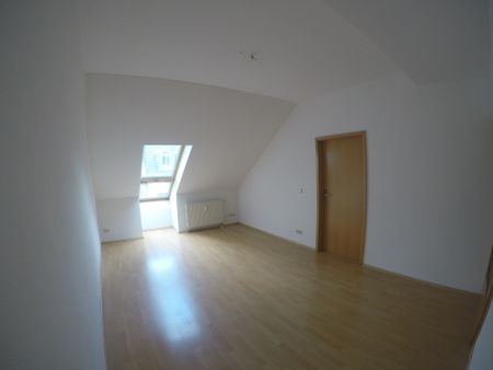 schöne 2-Raum Dachgeschosswohnung in Geras Zentrum - Foto 3