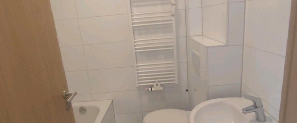 Renovierte 3,5 - Zimmer Wohnung ab 01.11.25, ruhige Lage, Balkon - Foto 1