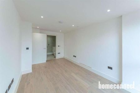 Colts Village Apartments, Barking Road, London, E6 - Photo 3