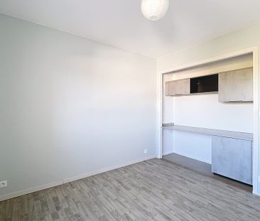 PAU- T3 de 73m2 avec grand balcon vue jardin et place de parking - Photo 4