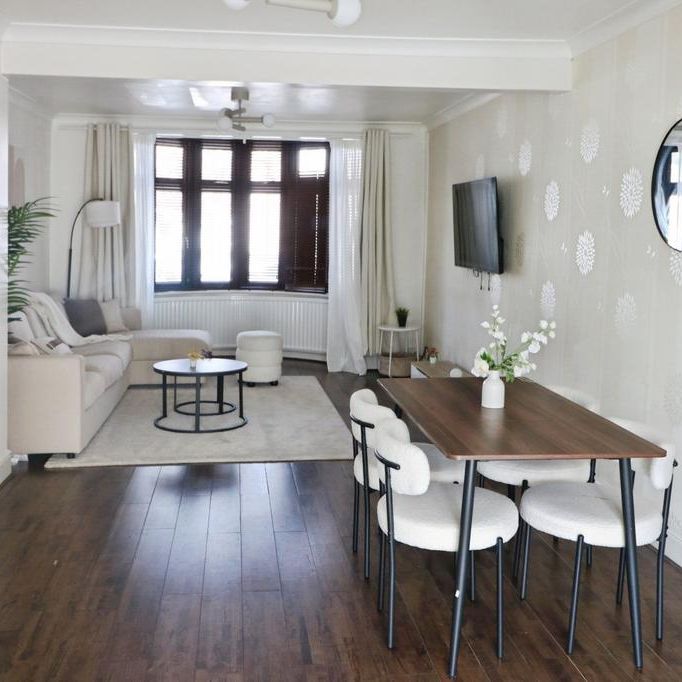 5 bedroom terraced house to rent - Photo 1