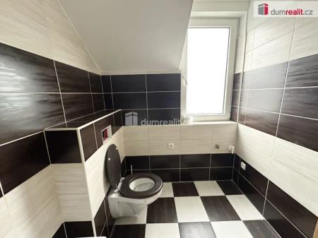 Moderní byt v Děčíně 2+1 s výhodami zahrady a parkování - Fotografie 4