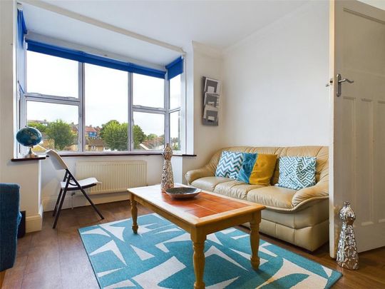 4 bedroom terraced house to rent - Photo 1