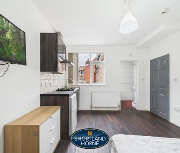 Studio to rent - Photo 3