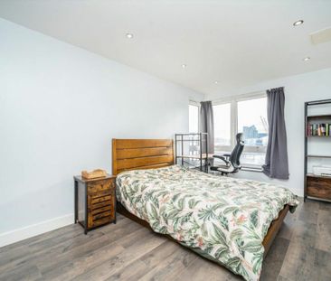 Newport Avenue, Canary Wharf, E14 - Photo 3