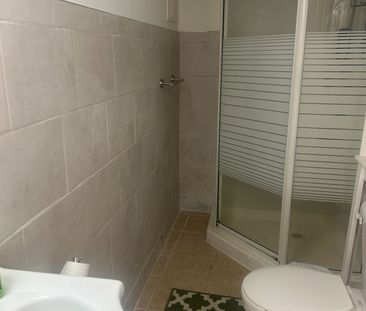 For Lease - 238 Beechy Drive Unit# 1 Bedroom Basement, Richmond Hil... - Photo 3