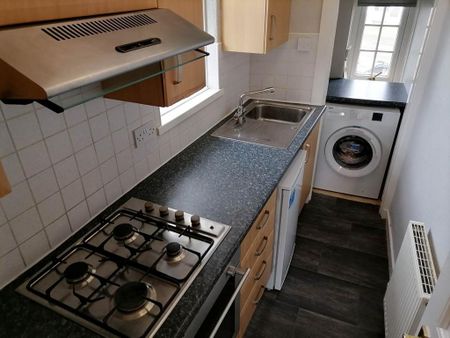 2 bedroom flat to rent - Photo 5