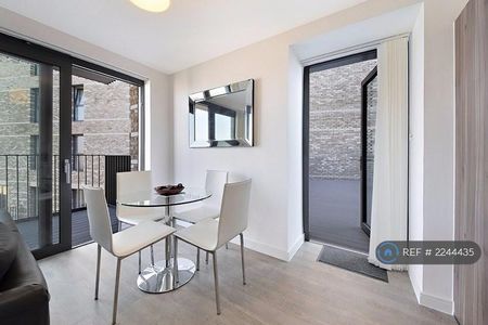 1 bedroom flat to rent - Photo 2