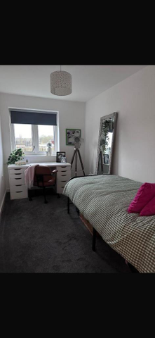 3 bedroom semi-detached house to rent - Photo 4