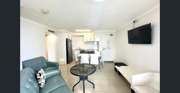 2 Bedroom Furnished Unit Located In The Heart Of Surfers Paradise - Photo 1