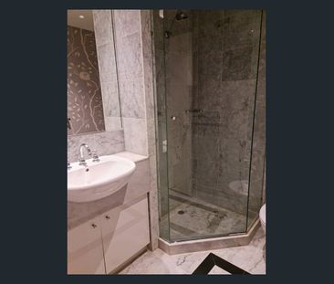 REGENCY TOWERS - Photo 6