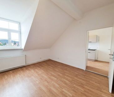 Gemütliche DG-Wohnung 33m² in Graz, 429€ Miete, mit Badewanne. - Photo 1