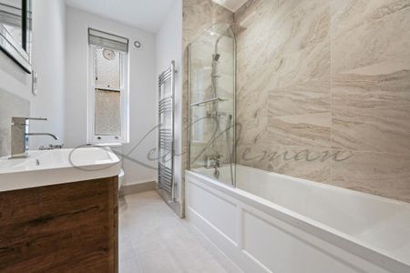 3 bedroom flat to rent - Photo 3
