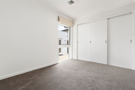 11 Cooba Street, Canterbury VIC 3126 - House For Rent | Domain - Photo 4