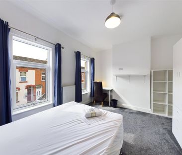 4 bedroom house share to rent - Photo 4