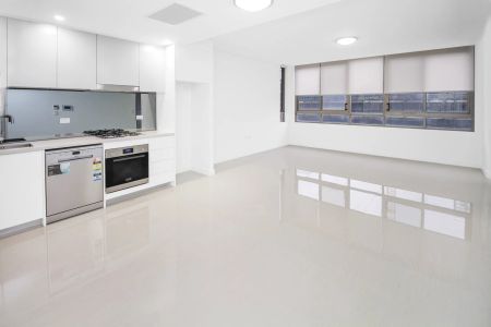 Modern Apartment By The River - Photo 4