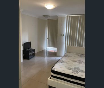 Semi-Furnished Studio Apartment 2 Mins walk to Auburn Station - Photo 1