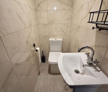 3 Bed Semi-Detached House, Bromford Crescent, B24 - Photo 6