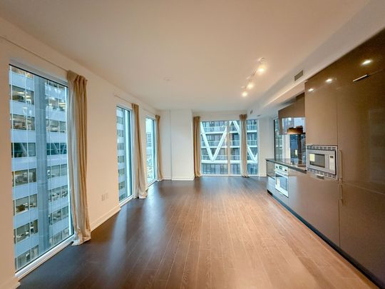 For Lease - 238 Simcoe Street Unit# 904, Toronto, Ontario - Photo 1