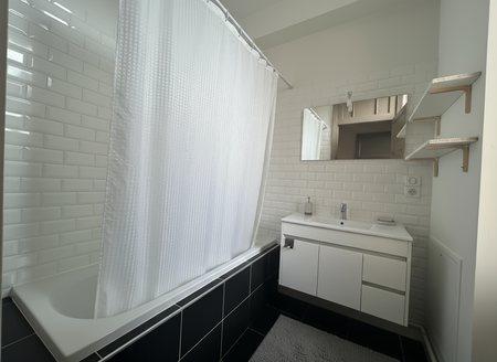 Location Appartement 3 pièces 72m² ROANNE 42300 - Photo 4