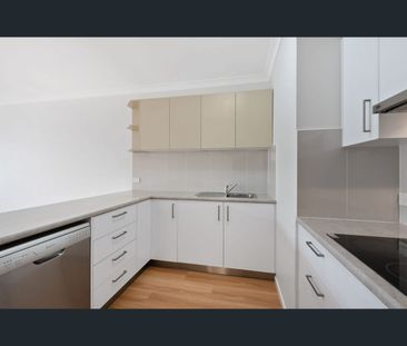 3/55 Bulimba Street, Bulimba, Qld 4171 - Photo 6